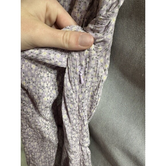 American Eagle Romper Sz XL Cottage Core Lavender W/ Daisies Long Sleeves Travel - Picture 8 of 9